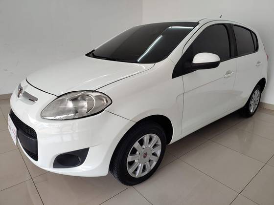 FIAT PALIO 1.0 MPI ATTRACTIVE 8V FLEX 4P MANUAL FIAT PALIO 1.0 MPI ATTRACTIVE 8V FLEX 4P MANUAL